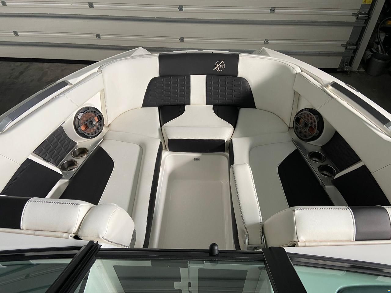 Mastercraft X24