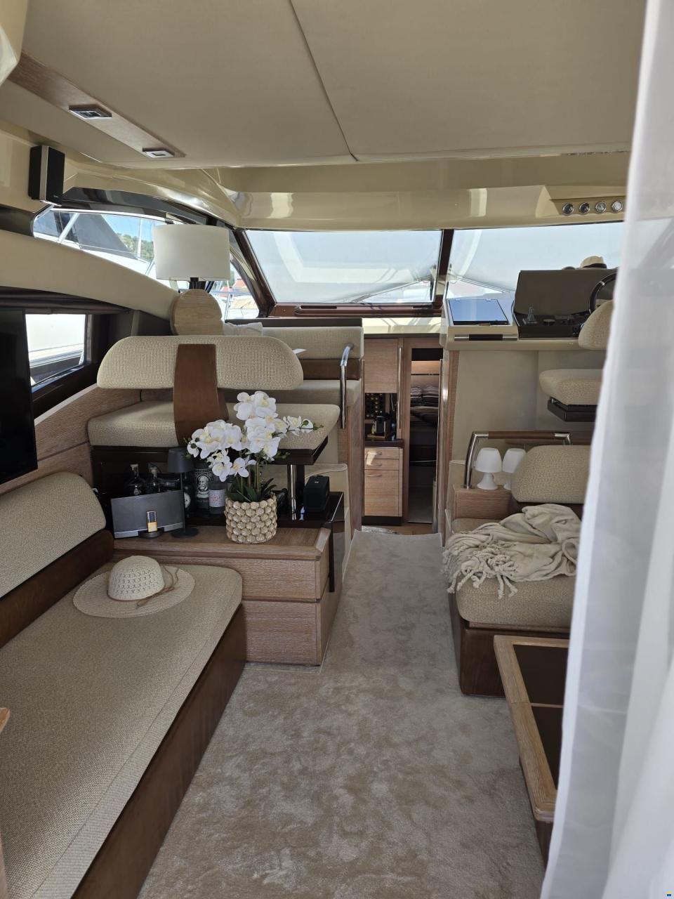 Azimut 47