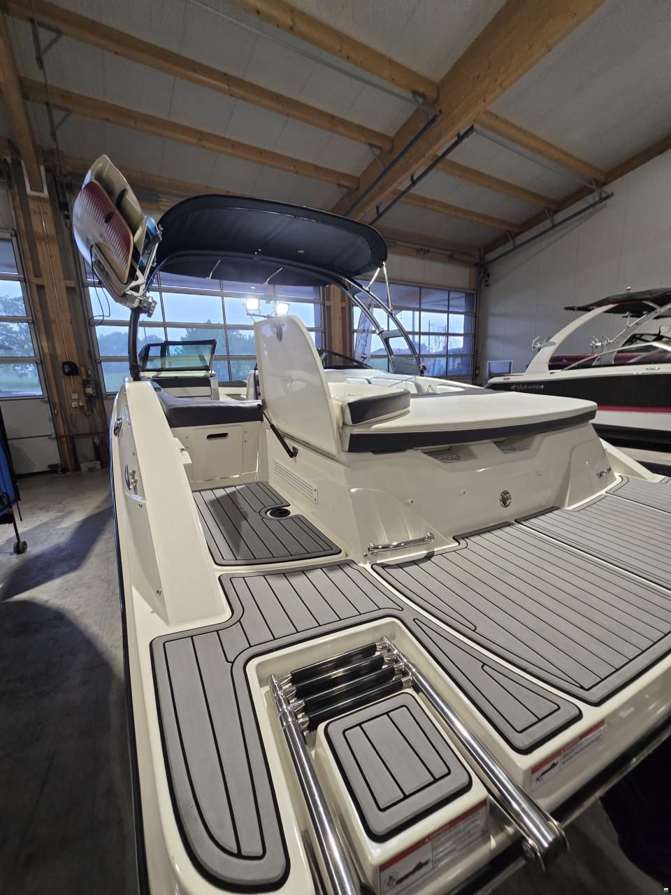 Sea Ray 210 SPX
