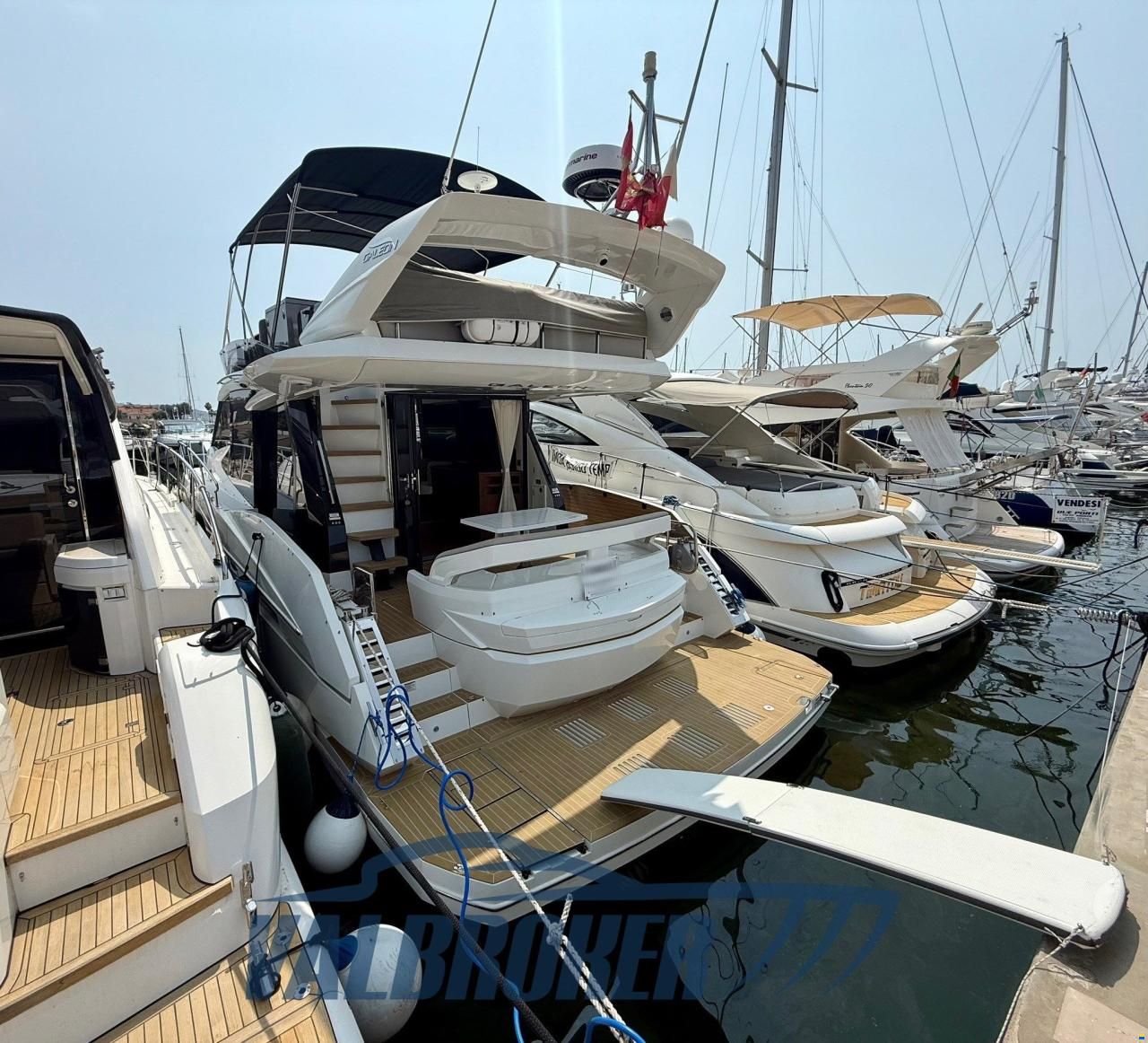 Galeon 460 fly
