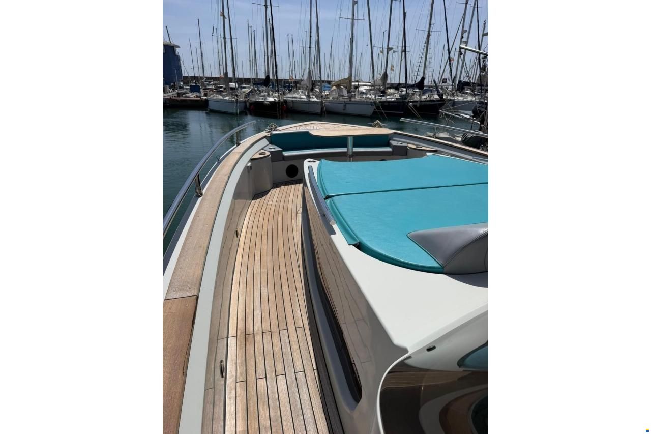 Allure 38