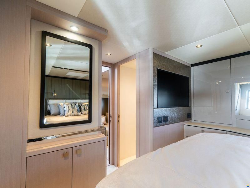 Sunseeker Manhattan 68 MKII
