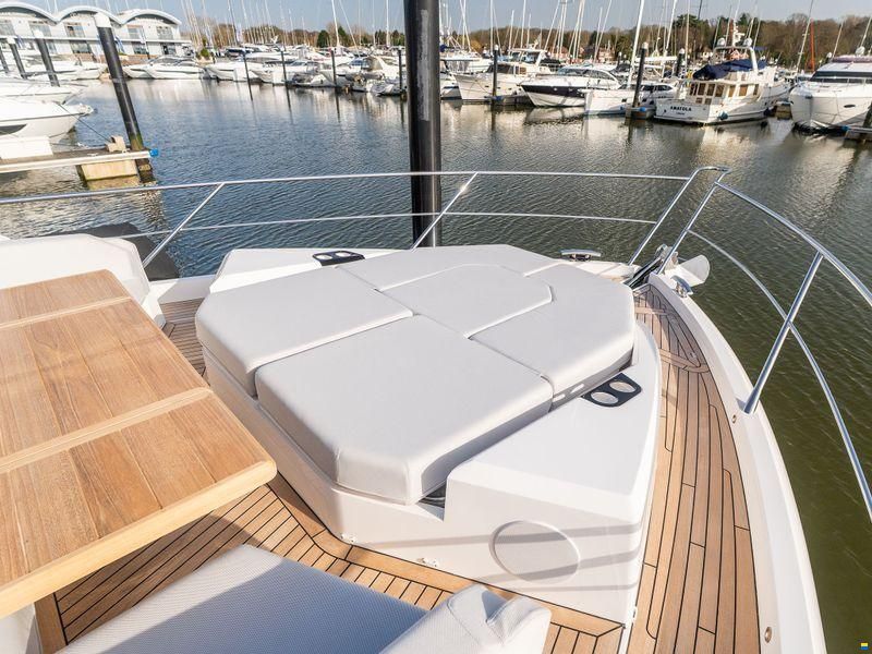 Sunseeker Manhattan 68 MKII