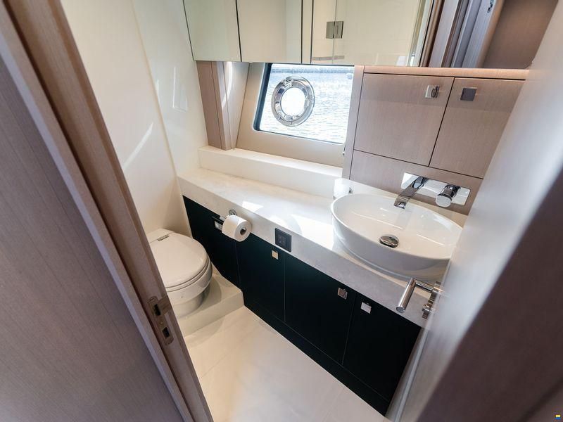 Sunseeker Manhattan 68 MKII