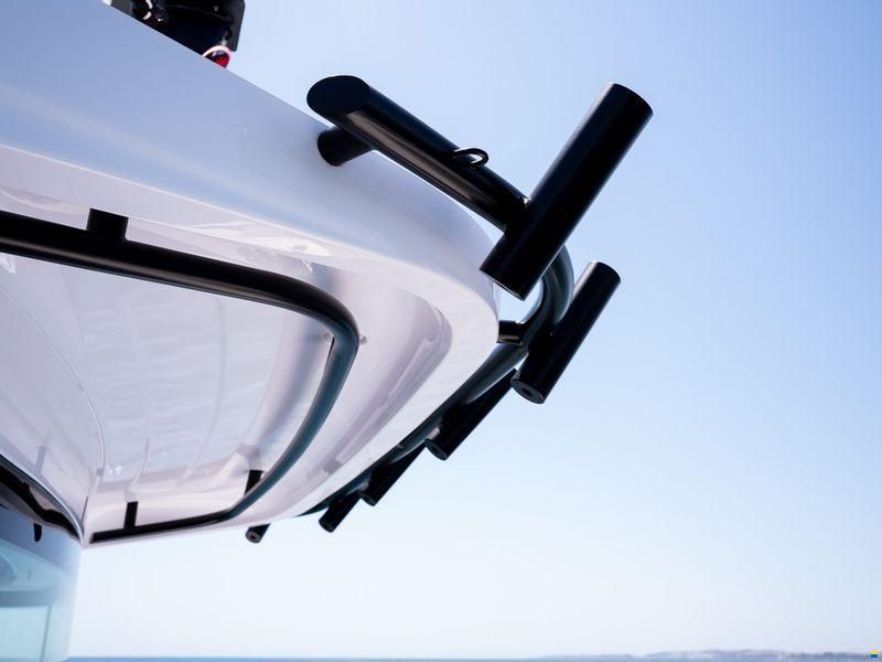 Axopar 37XC Cross Cabin