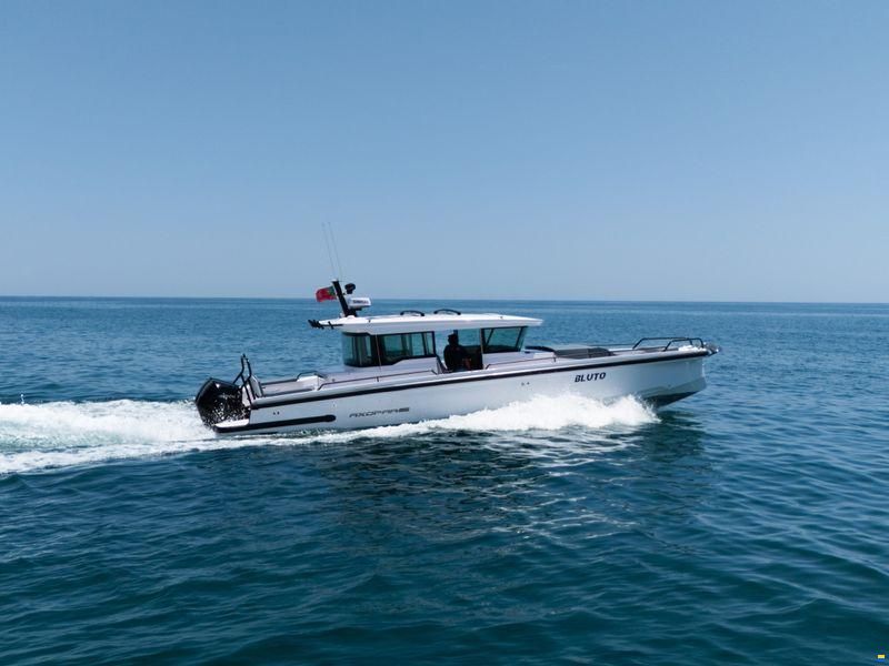 Axopar 37XC Cross Cabin