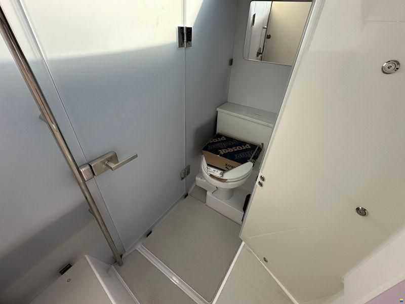 Axopar 37XC Cross Cabin