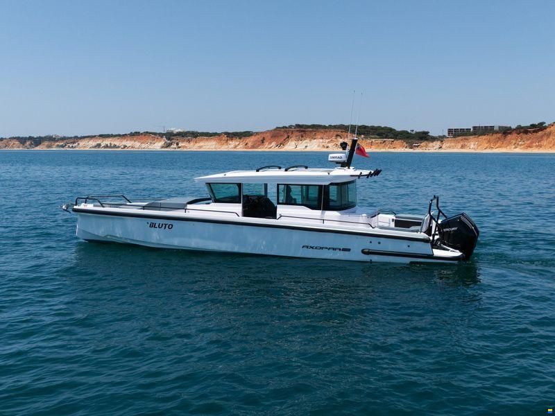 Axopar 37XC Cross Cabin