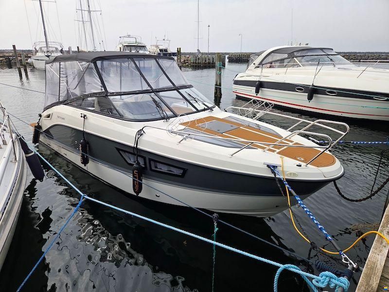 Uttern D77