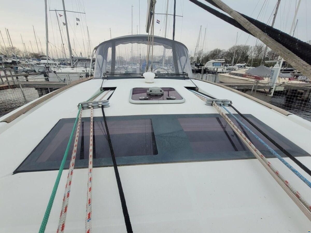 Beneteau Oceanis 54