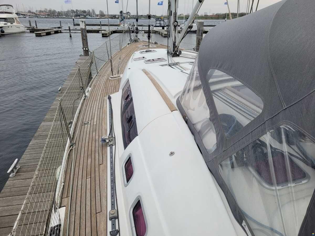 Beneteau Oceanis 54