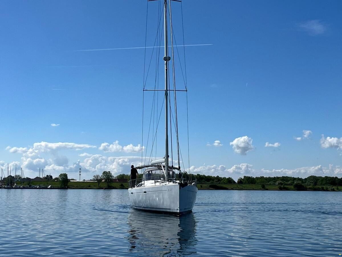 Beneteau Oceanis 54