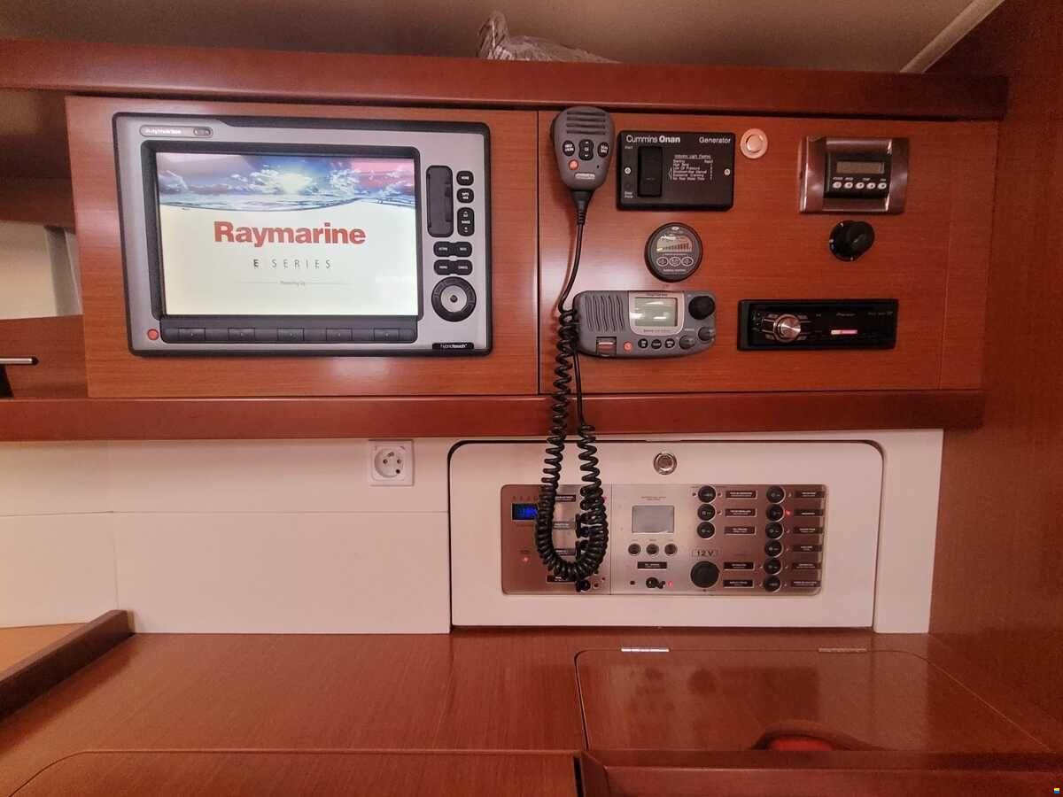 Beneteau Oceanis 54