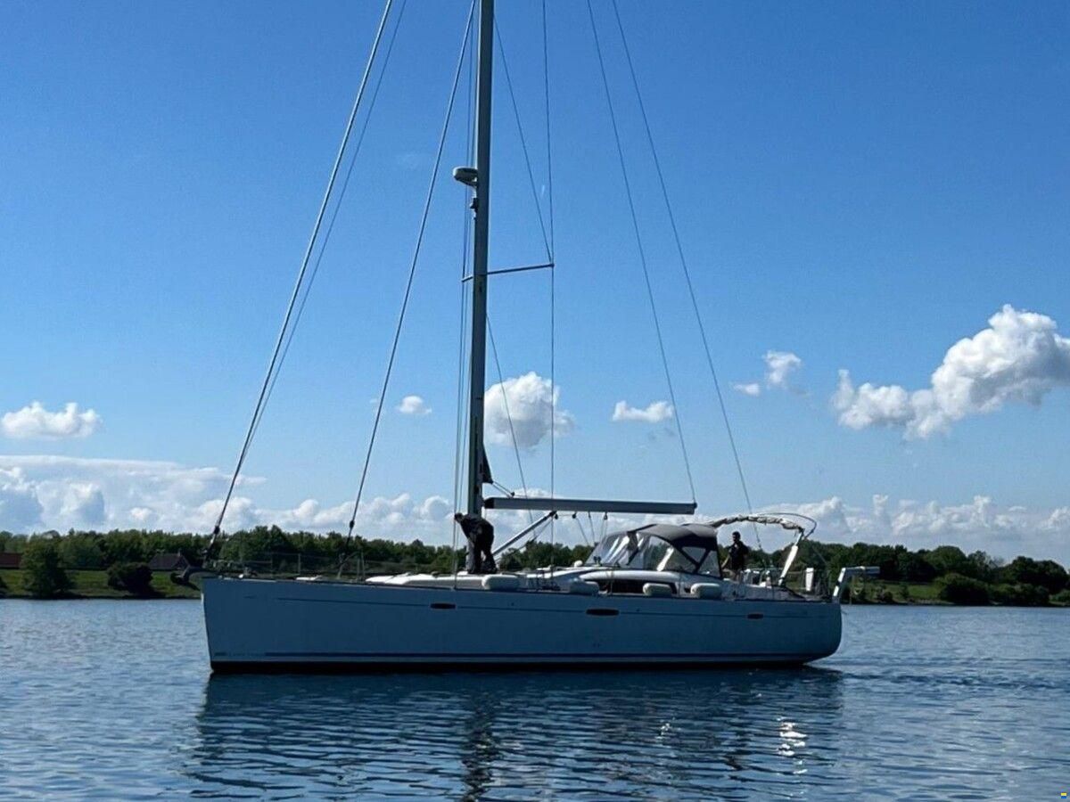 Beneteau Oceanis 54