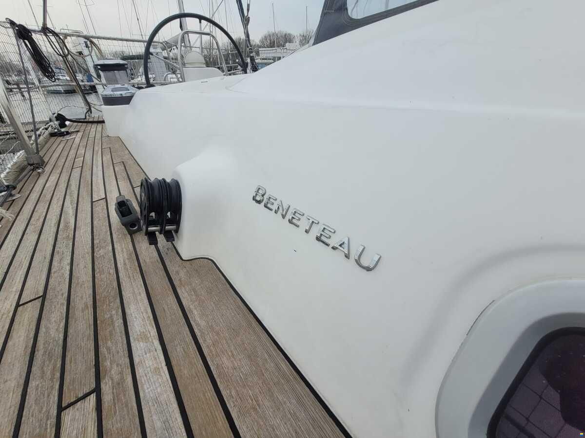 Beneteau Oceanis 54