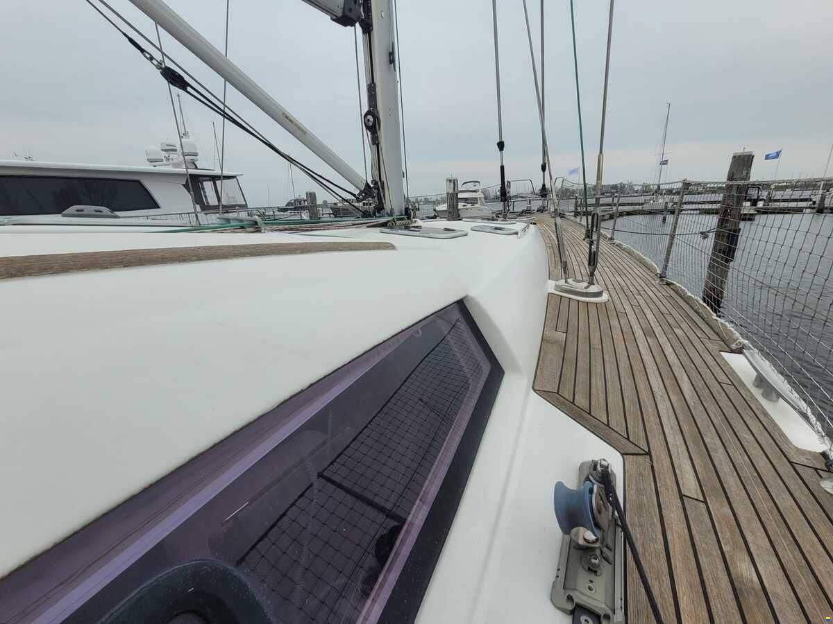 Beneteau Oceanis 54