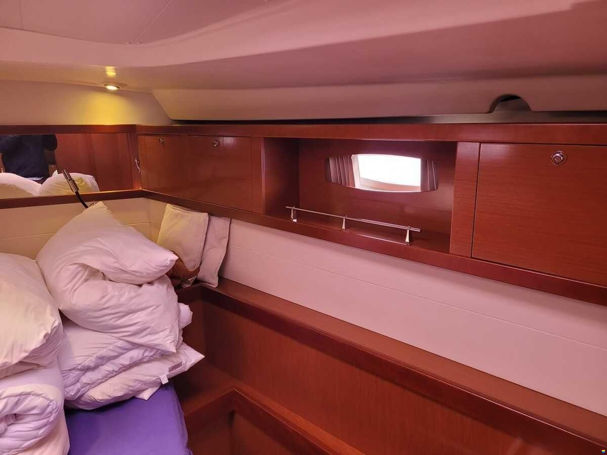 Beneteau Oceanis 54