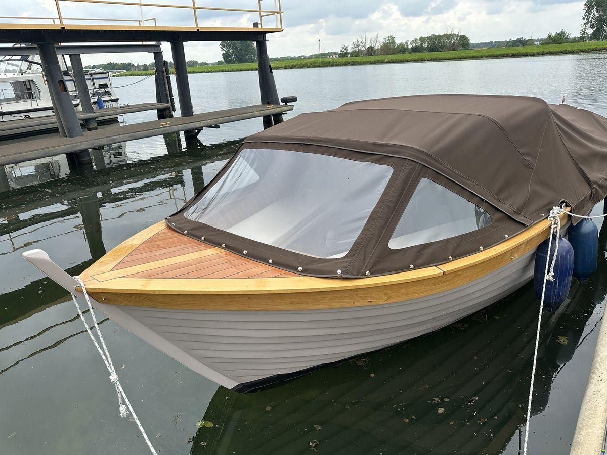 Overnaadse Sloep