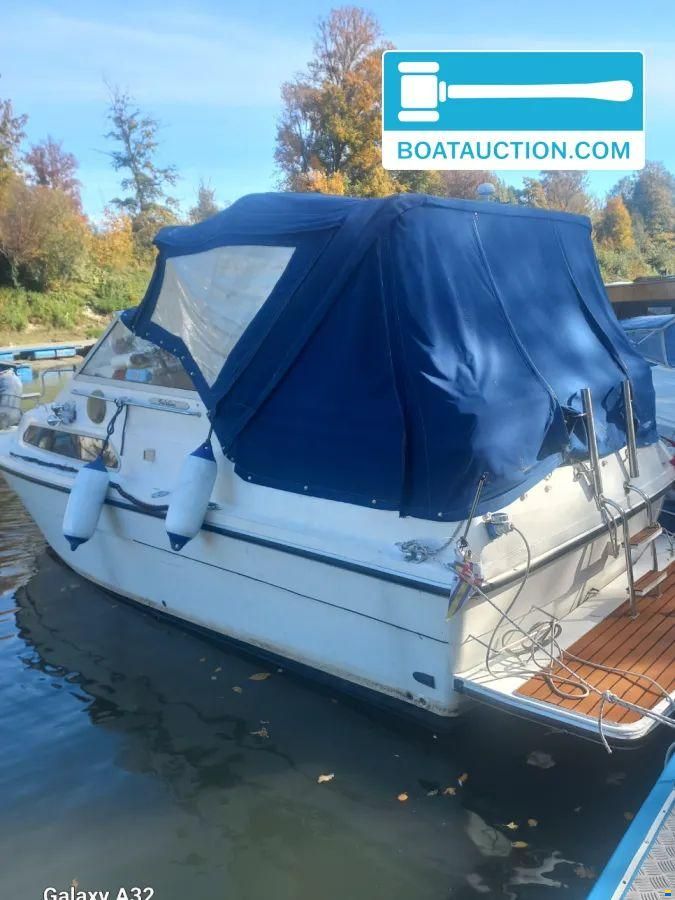 Fairline 21