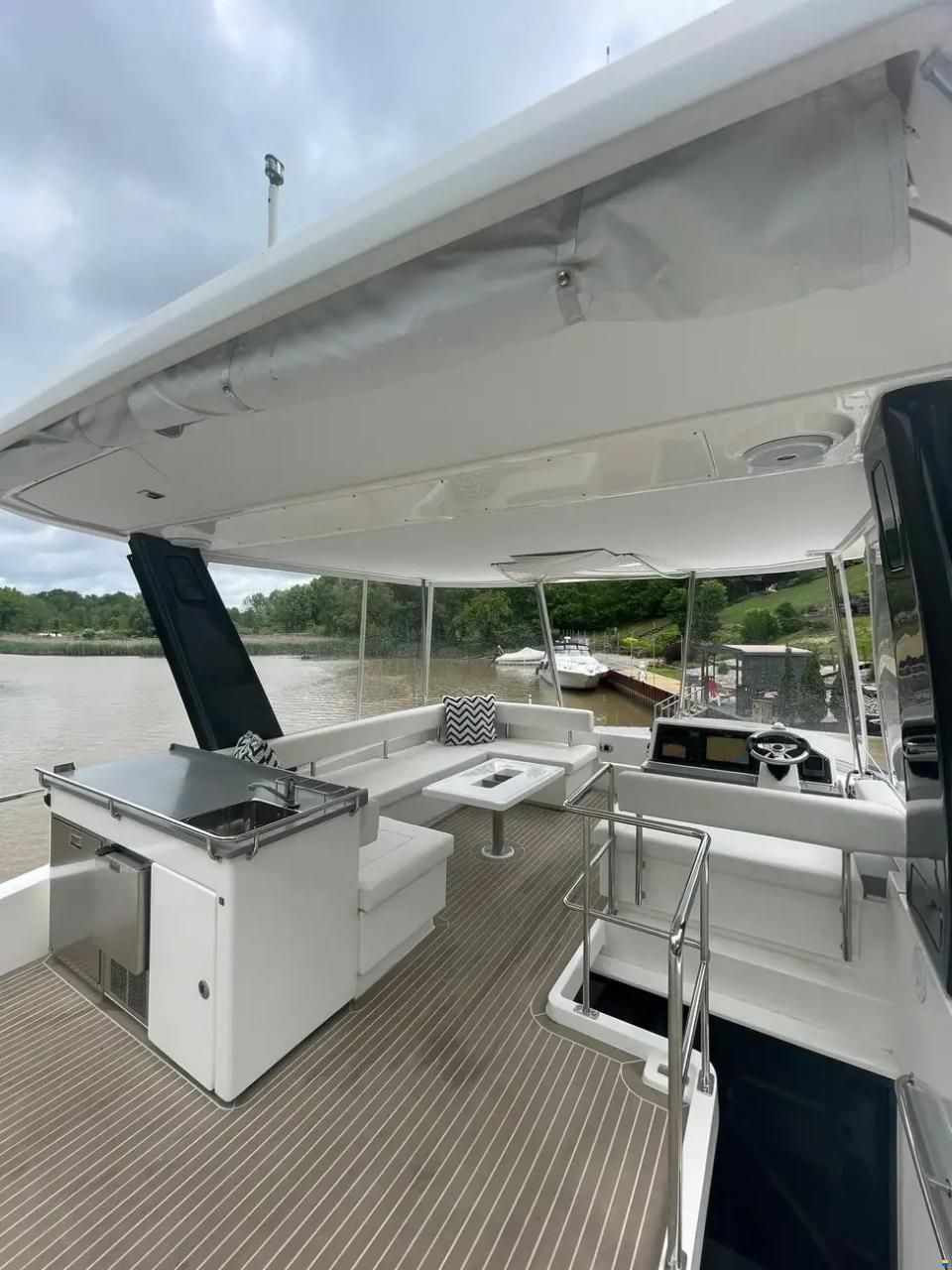 Leopard 43 Powercat