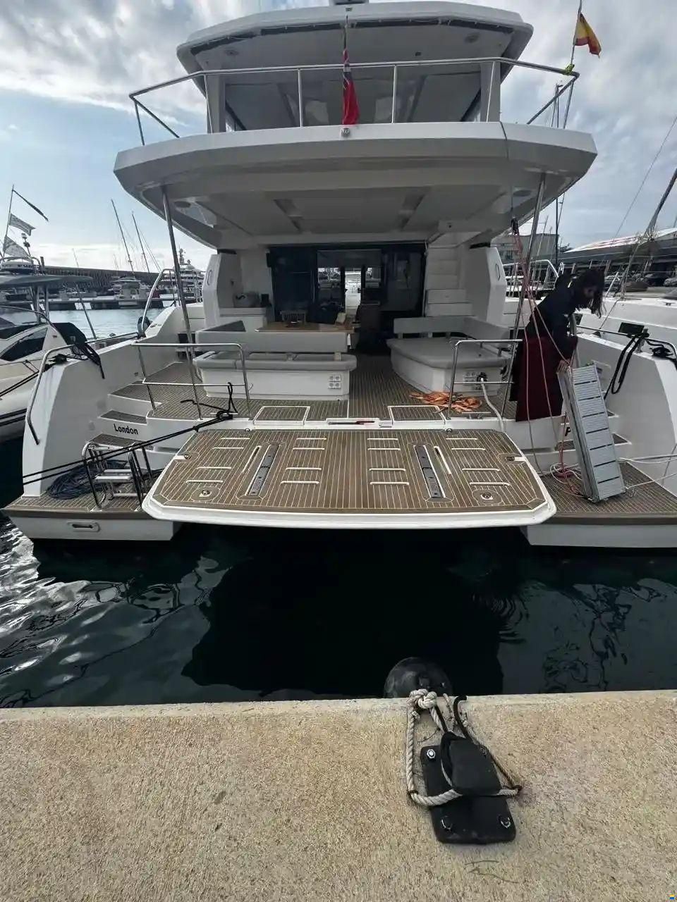 Leopard 53 Powercat