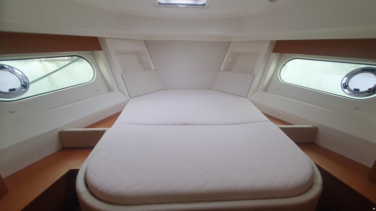 Beneteau Trawler 30