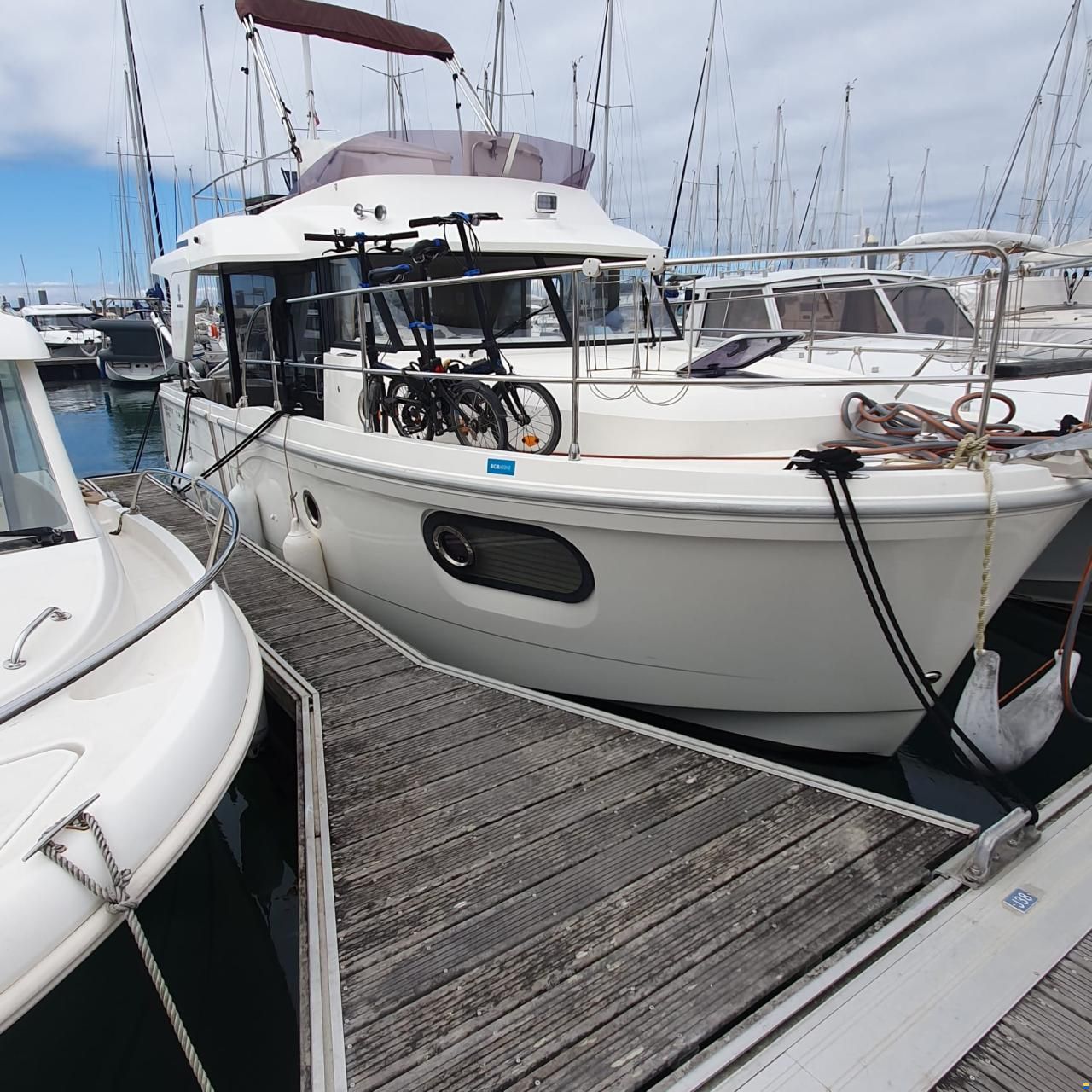 Beneteau Trawler 30