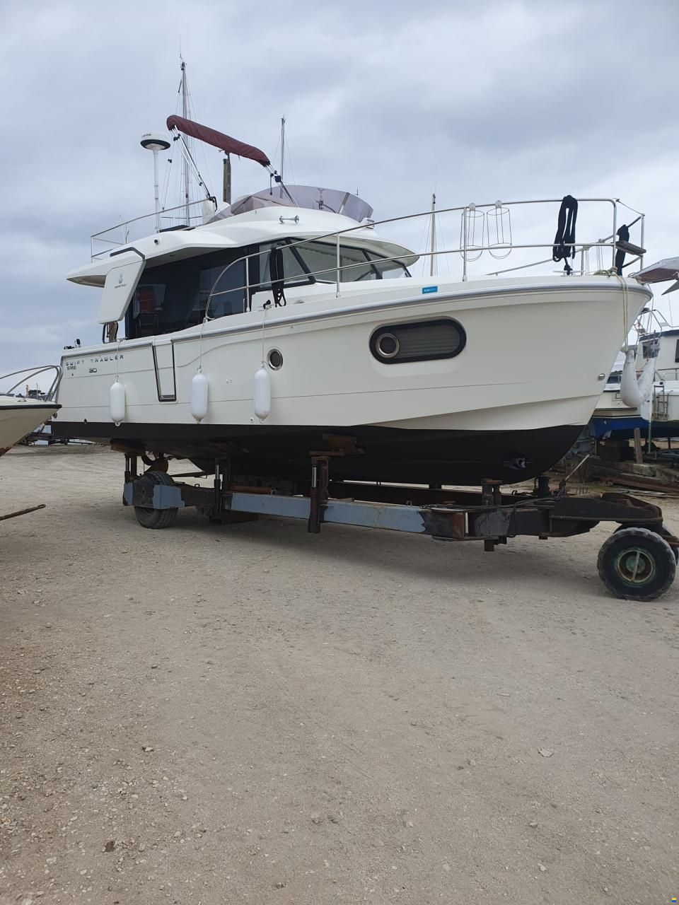 Beneteau Trawler 30