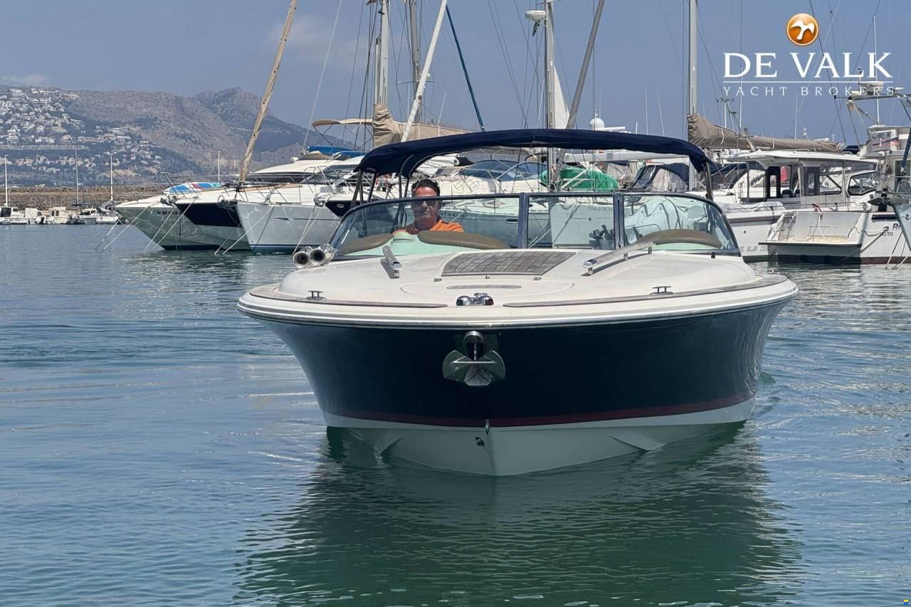 Chris Craft Corsair 28