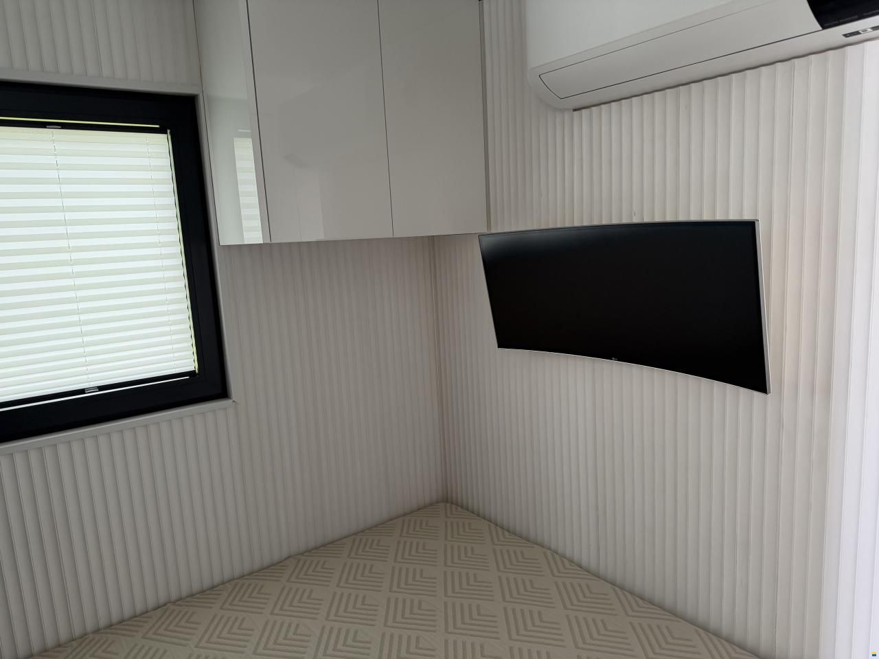 Aqua-House International Harmonia 400E
