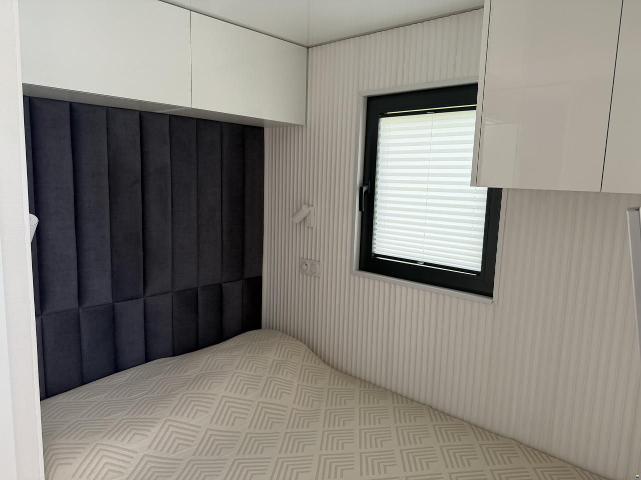 Aqua-House International Harmonia 400E