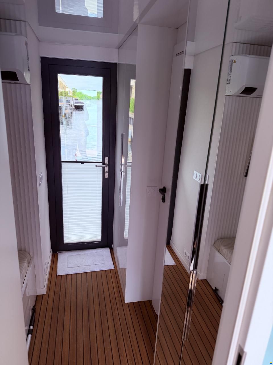 Aqua-House International Harmonia 400E