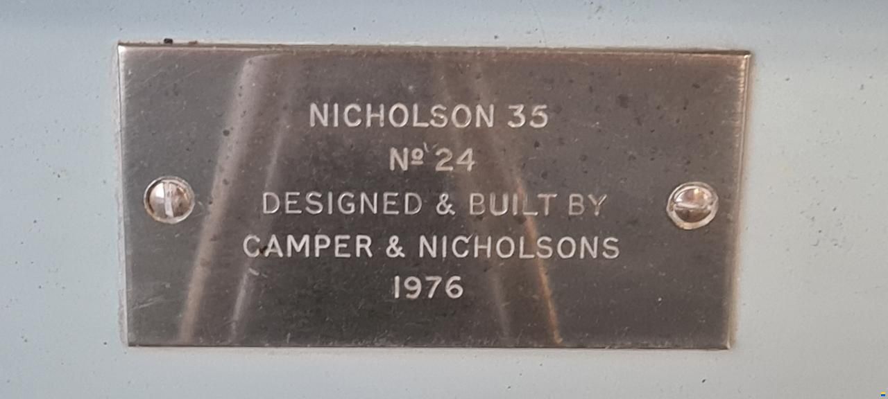 Camper & Nicholsons 35