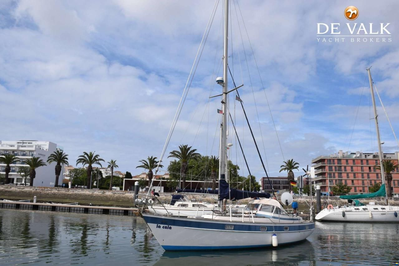 Hallberg-Rassy 352