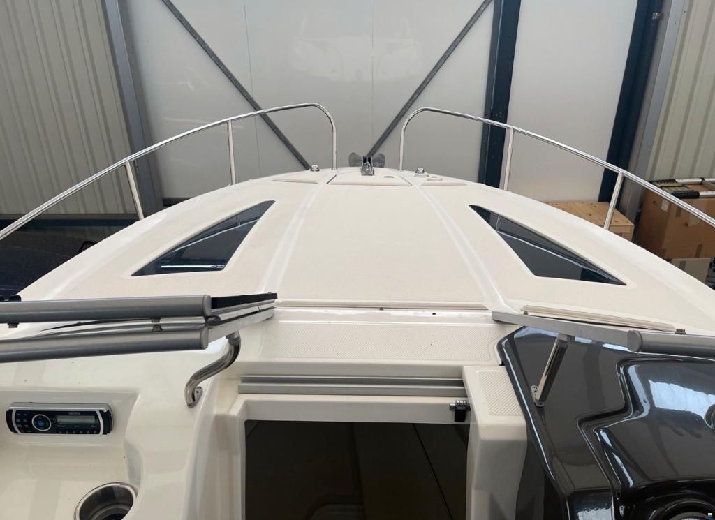 Bayliner 742 Cuddy R