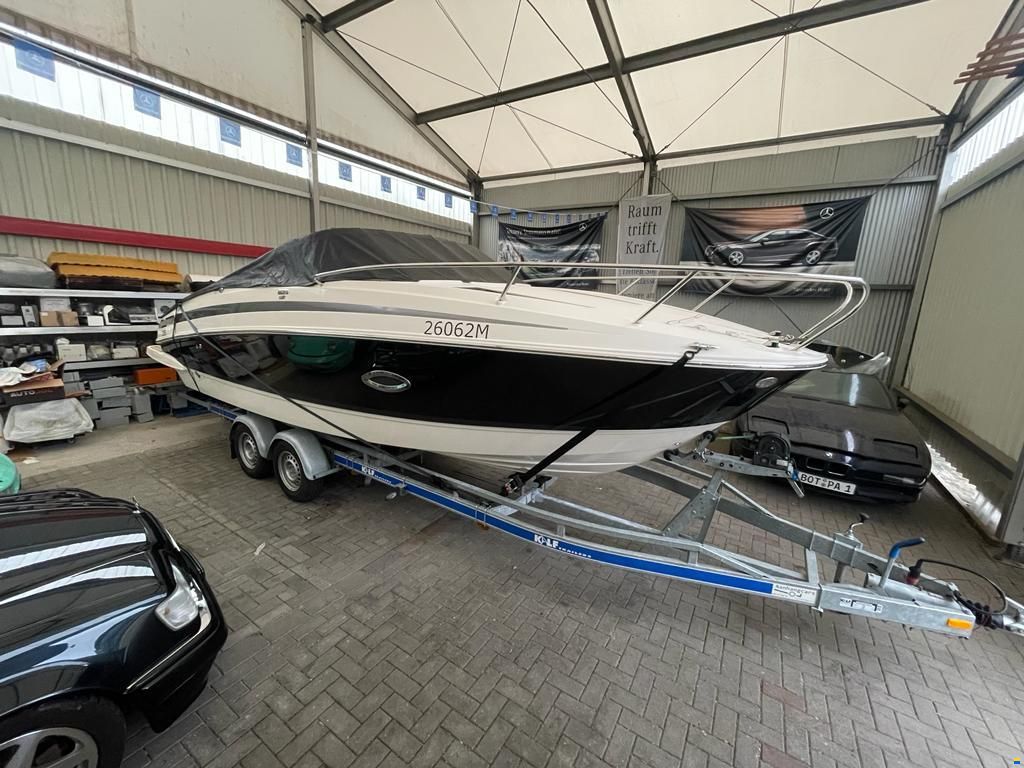 Bayliner 742 Cuddy R