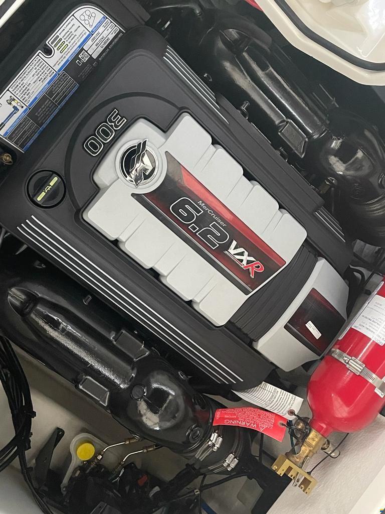 Bayliner 742 Cuddy R