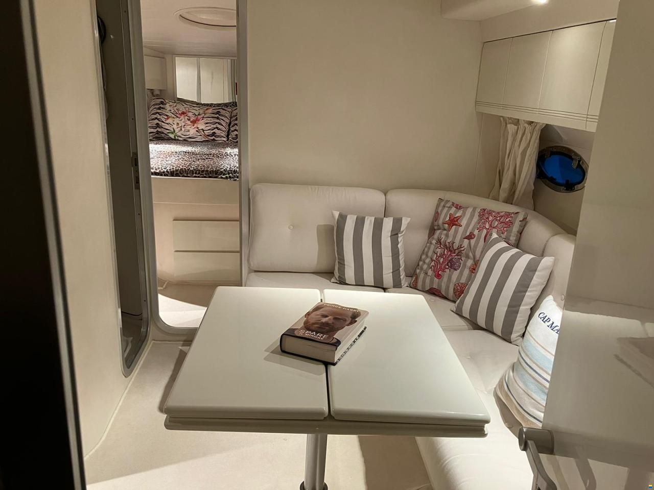 Pershing 38