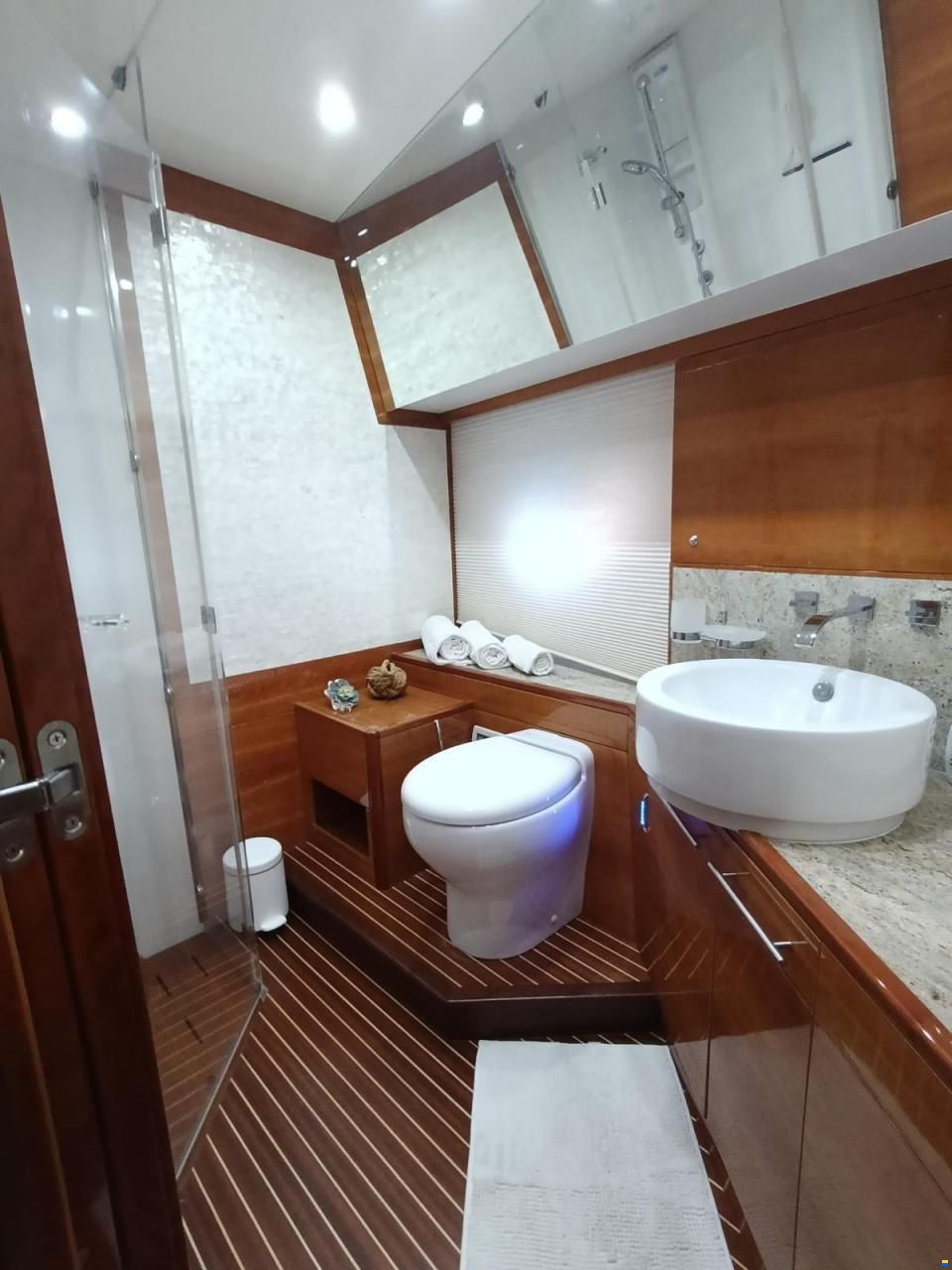 AICON Yachts 64