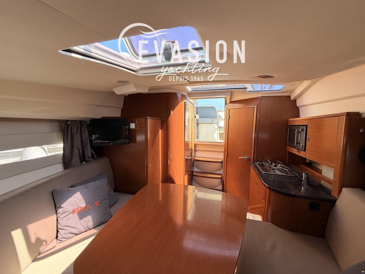 Jeanneau Leader 8