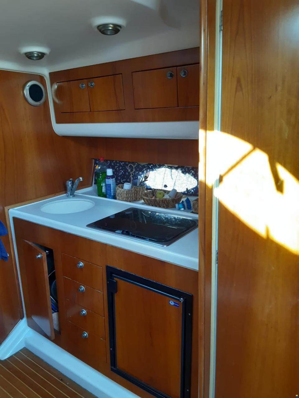 Man&ograve; Marine 32