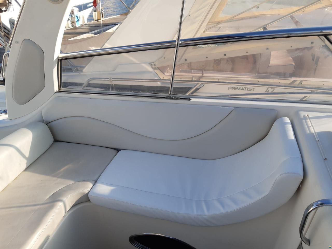 Man&ograve; Marine 32
