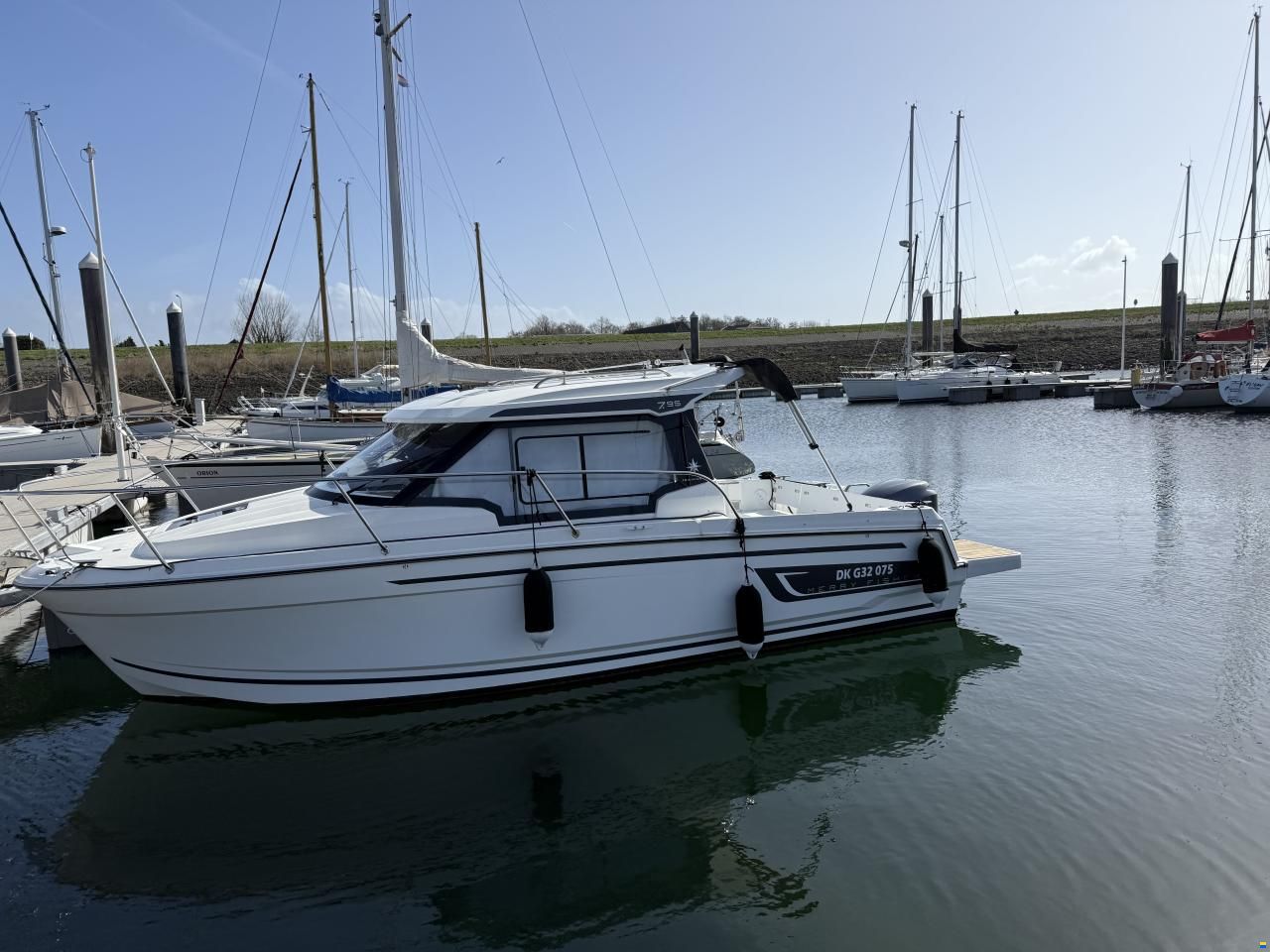 Jeanneau Merry Fisher 795s2