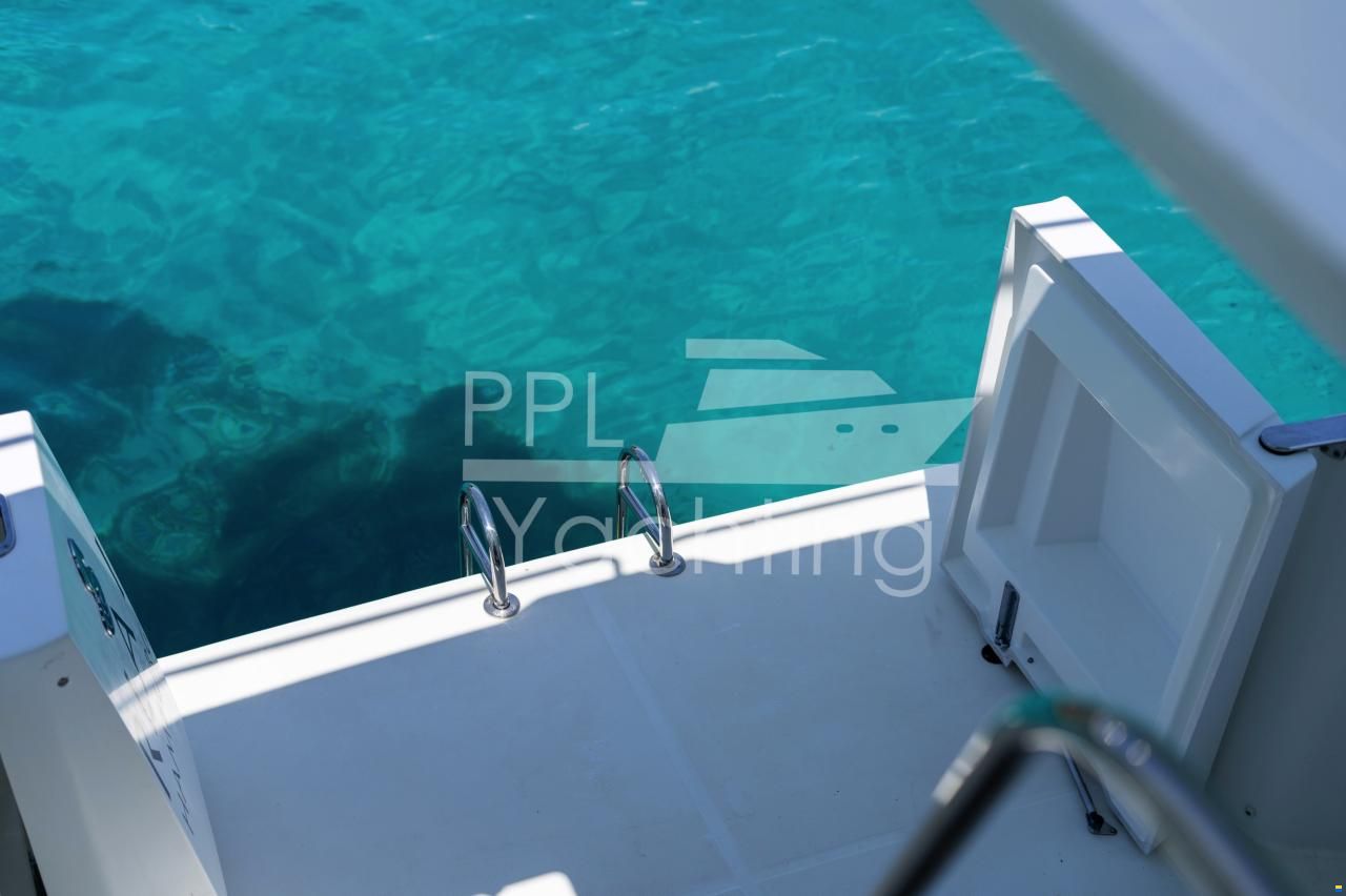 Beneteau Swift Trawler 35
