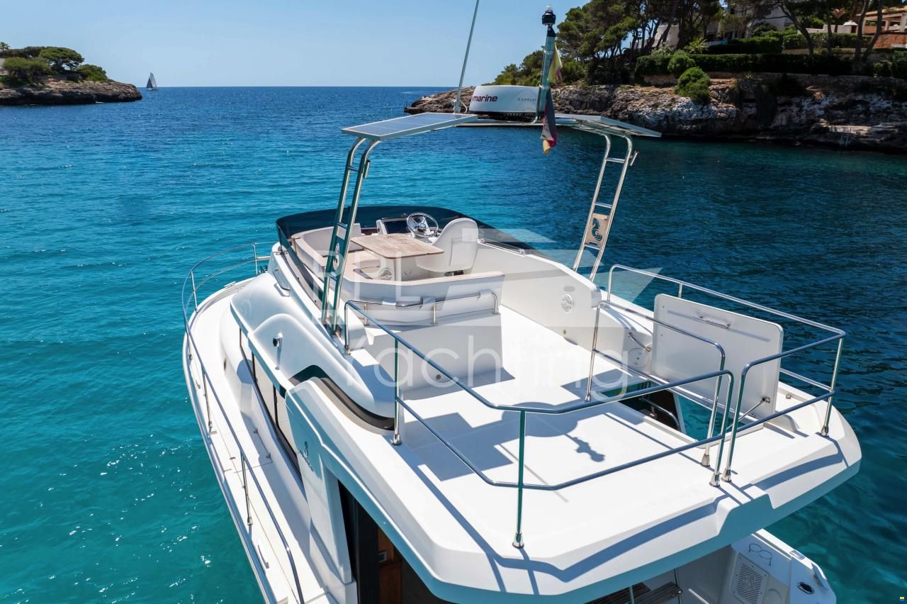 Beneteau Swift Trawler 35
