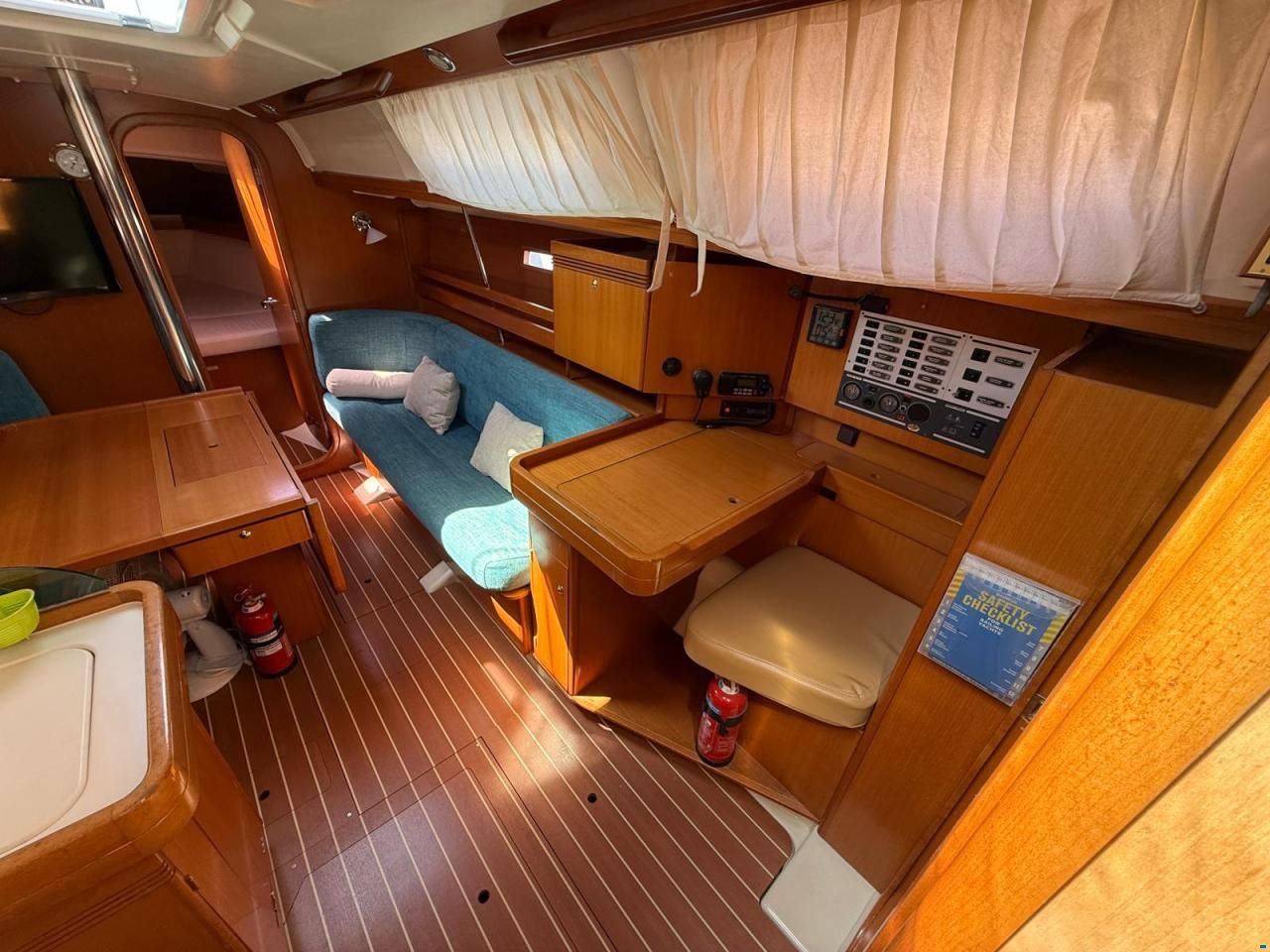 Dufour 34 Performance