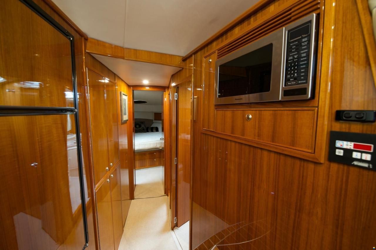 Riviera 42