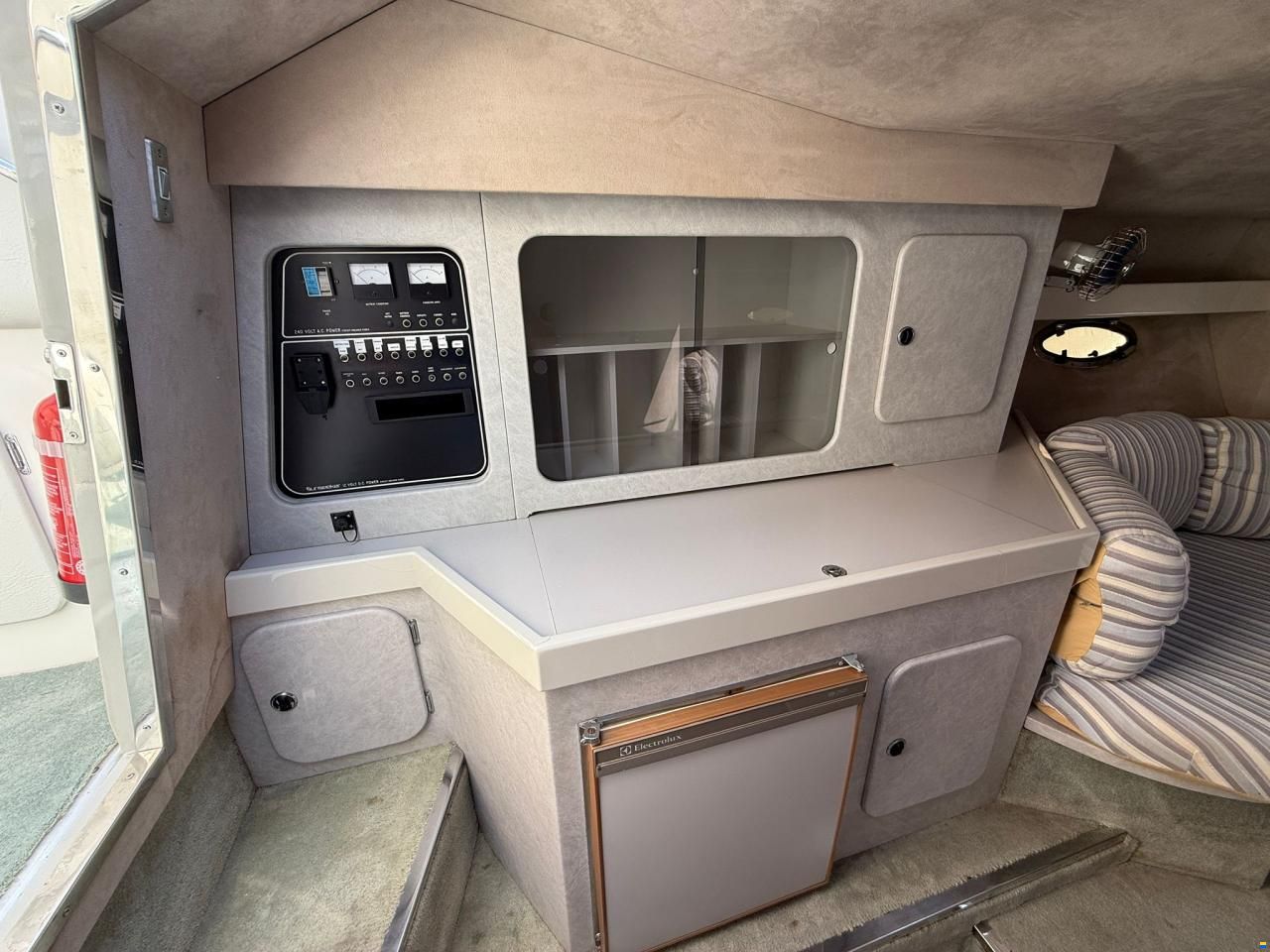 Sunseeker Tuntherhawk 43