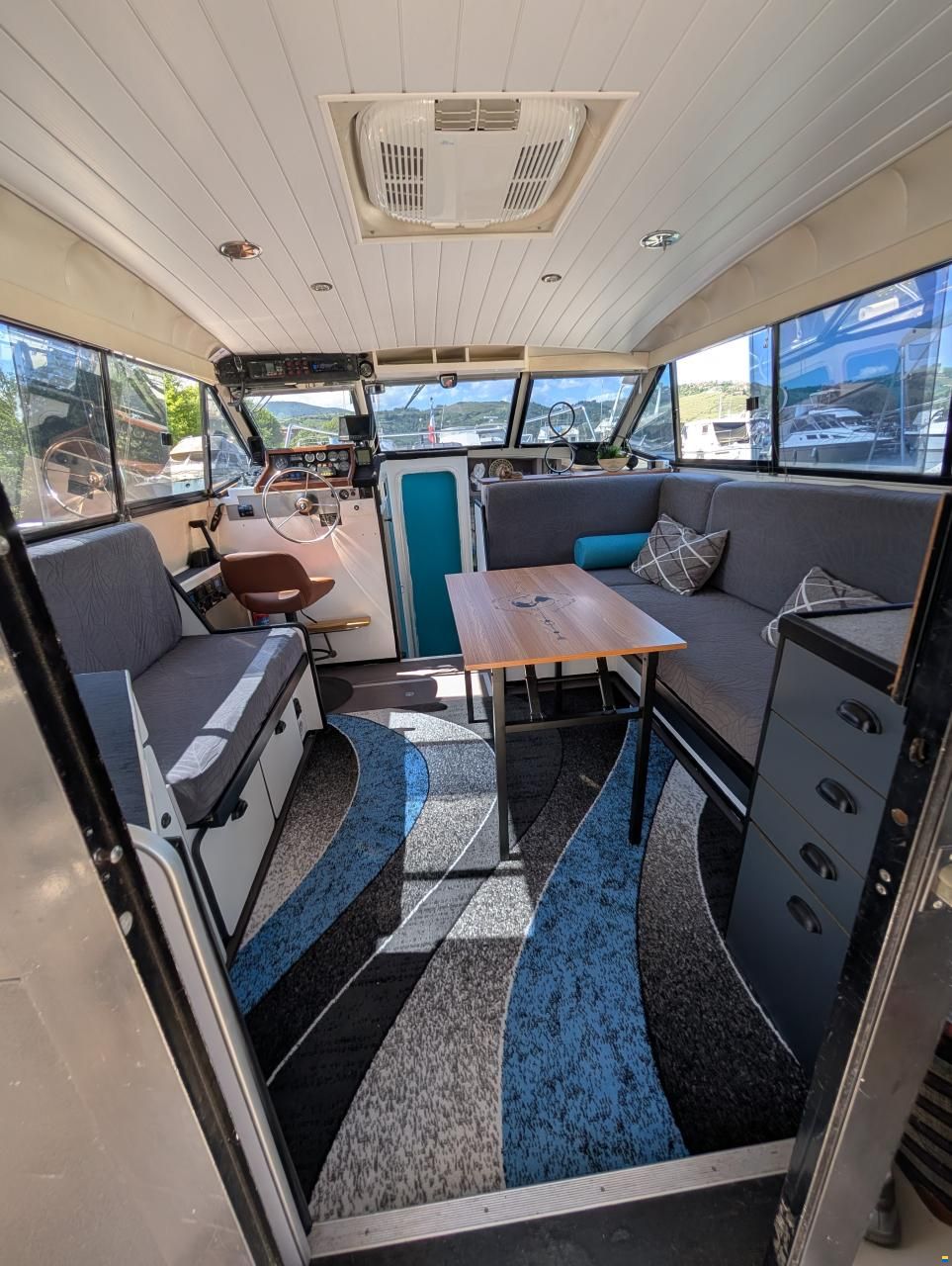 Rosebank Marine Sedan 31