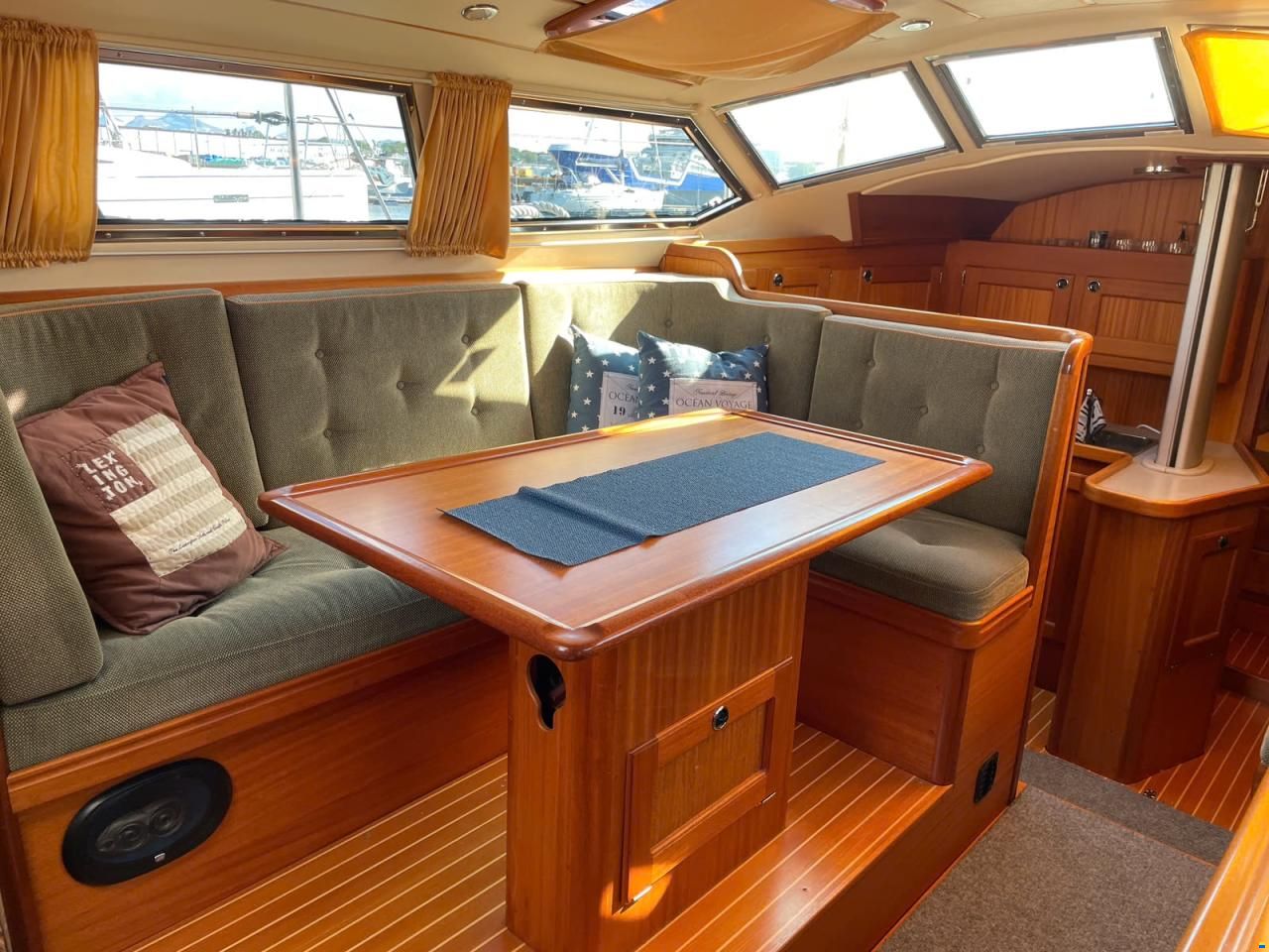 CR Yachts CR400DS